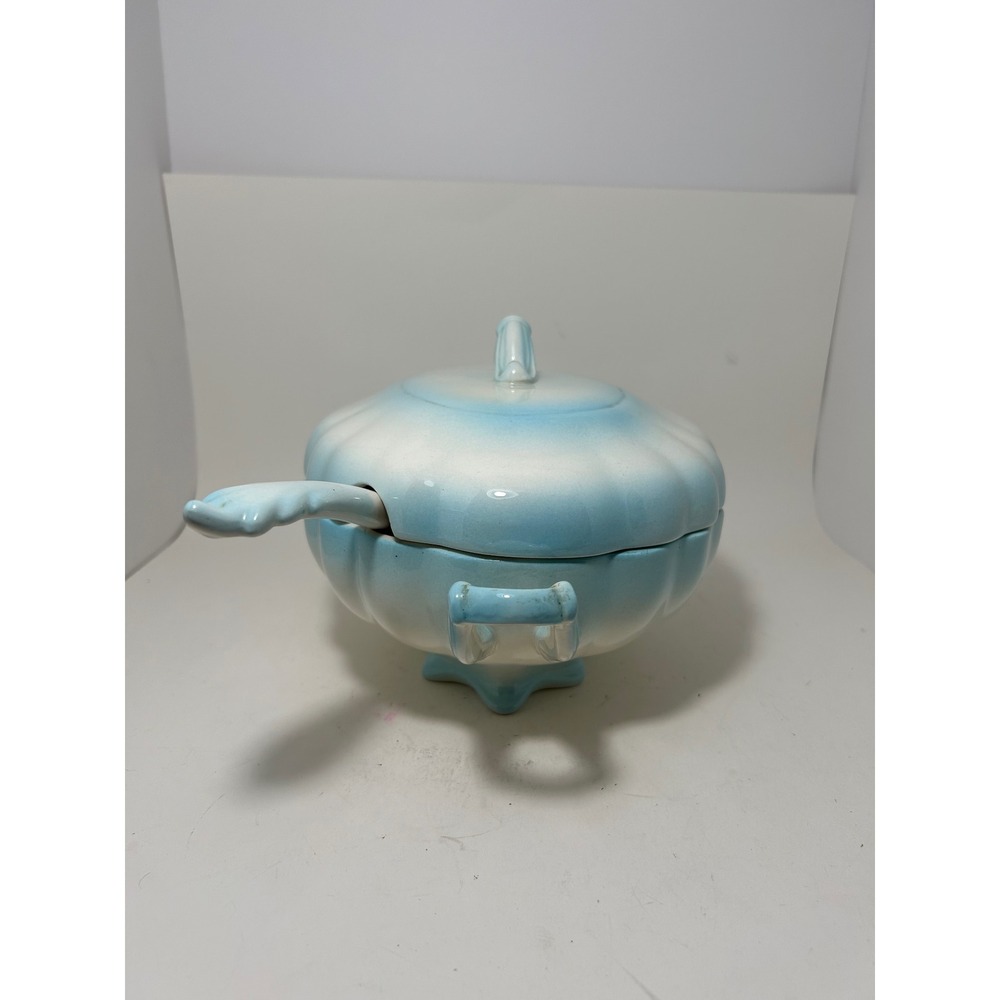 Vintage Scalloped Ceramic Soup Tureen with Lid and Ladle Blue White Ombre 11.5in - Picture 5 of 13